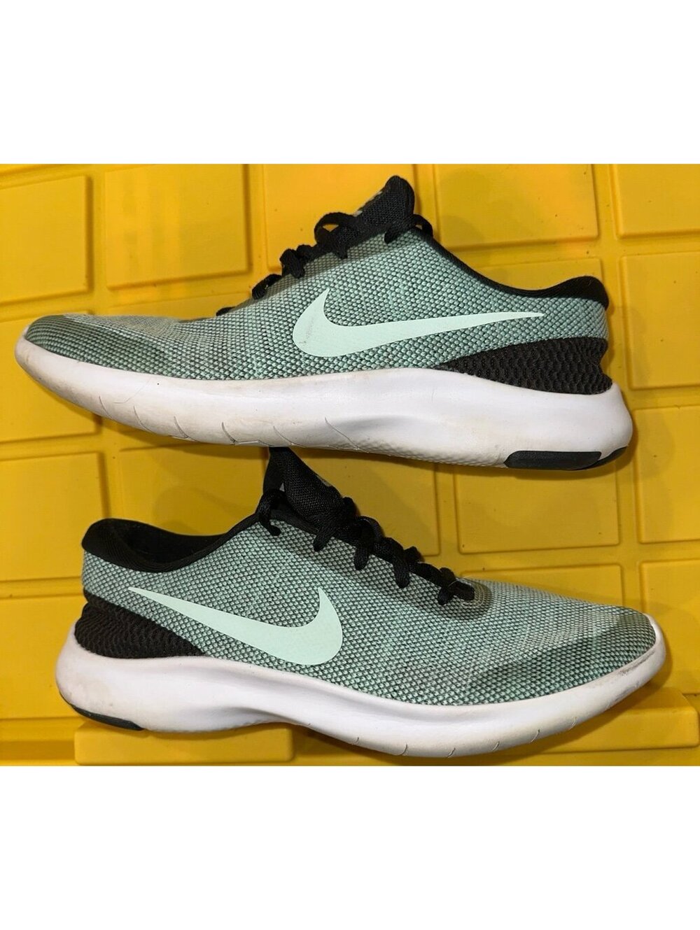 Nike flex experience rn 7 size 11